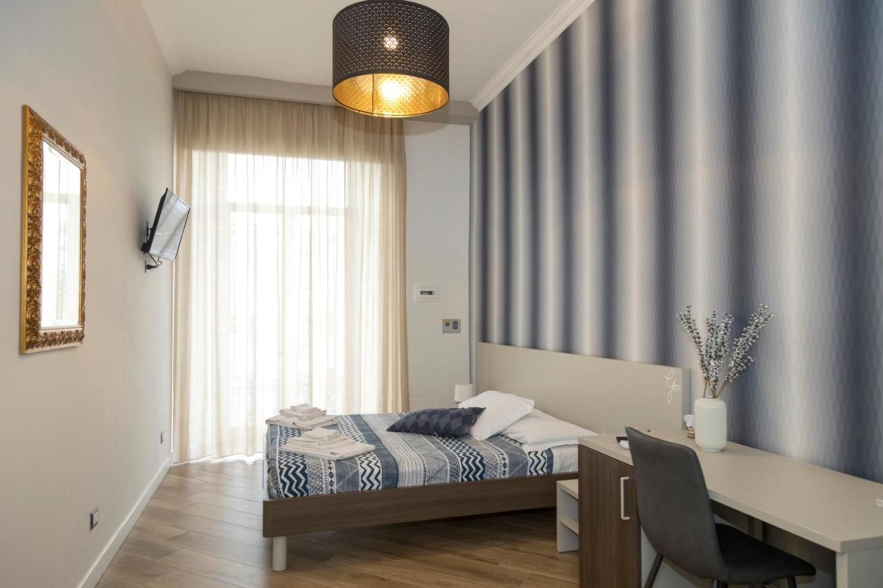 Garibaldi Rooms Naples Exterior photo