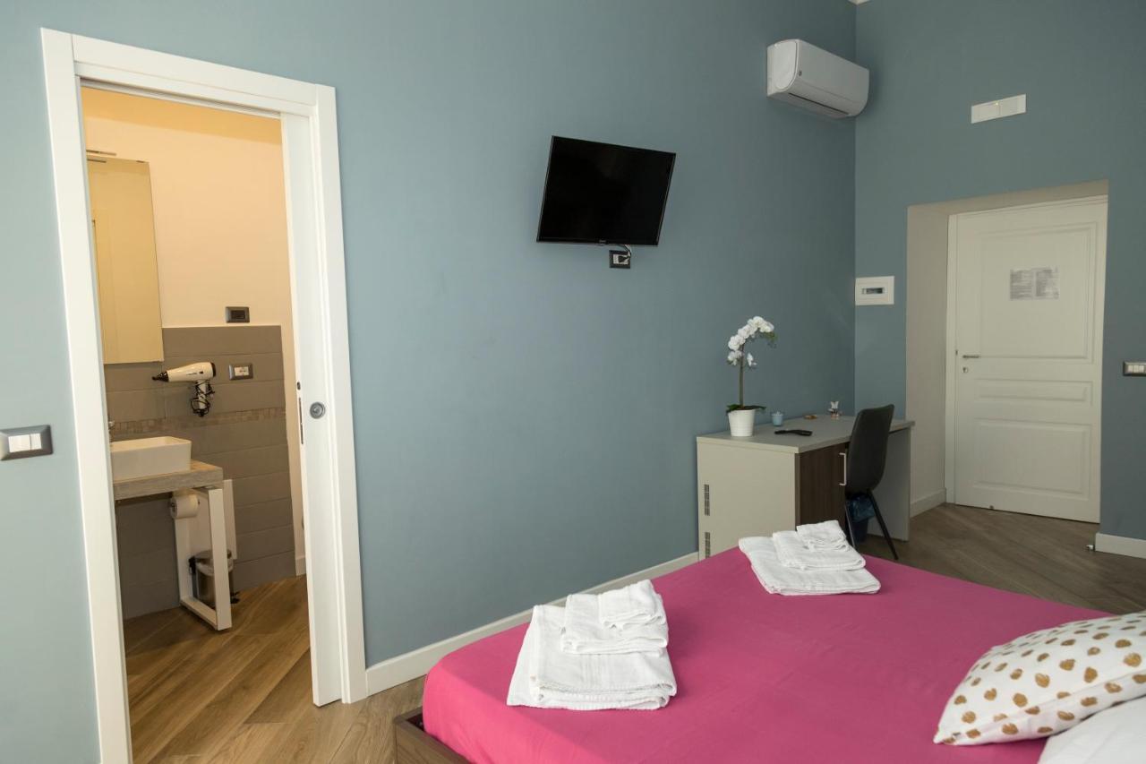 Garibaldi Rooms Naples Exterior photo