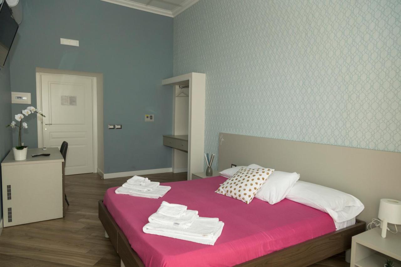 Garibaldi Rooms Naples Exterior photo