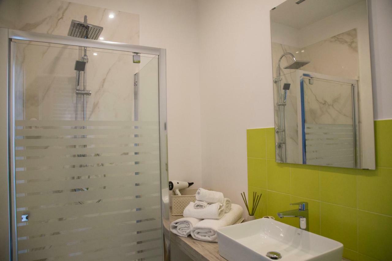 Garibaldi Rooms Naples Exterior photo