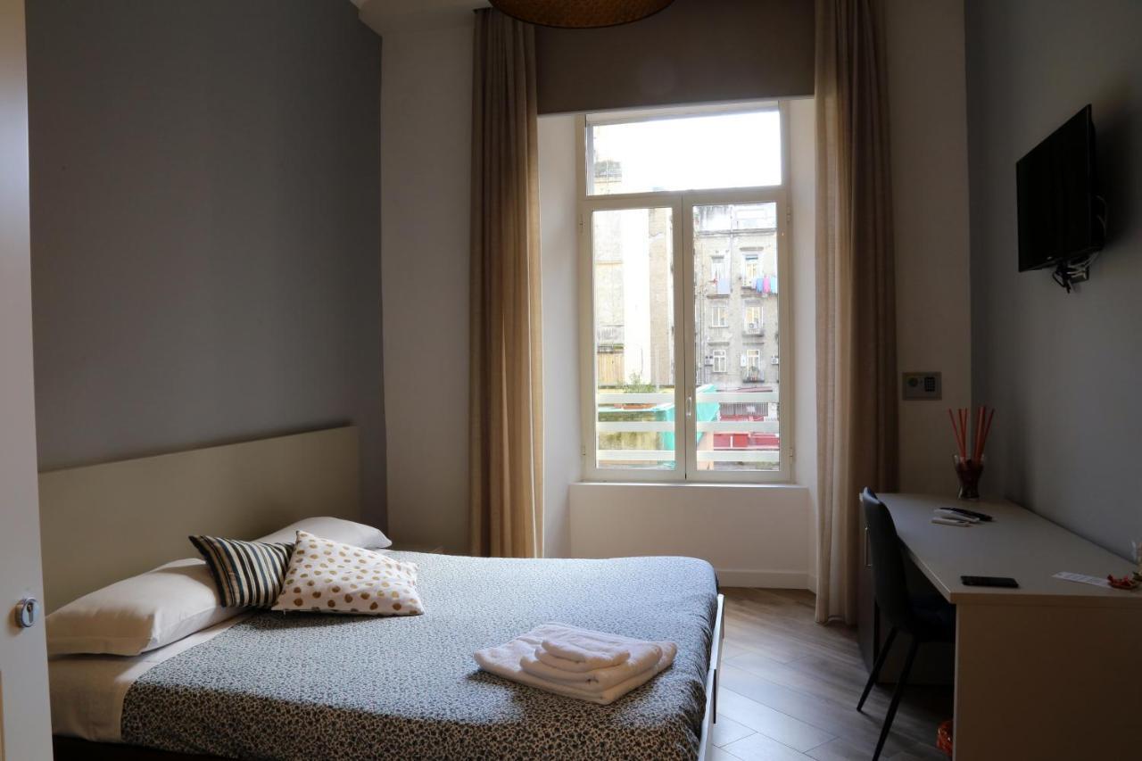 Garibaldi Rooms Naples Exterior photo